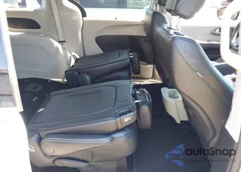 2024 Chrysler Pacifica Touring L z USA, uszkodzony, nr VIN 2C4RC1BG2RR171690